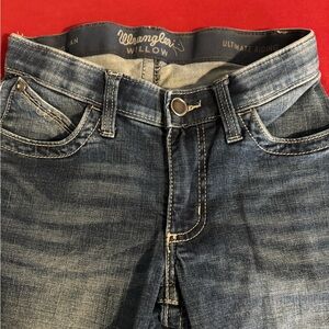 Wrangler willow I believe 24/36 no tag
